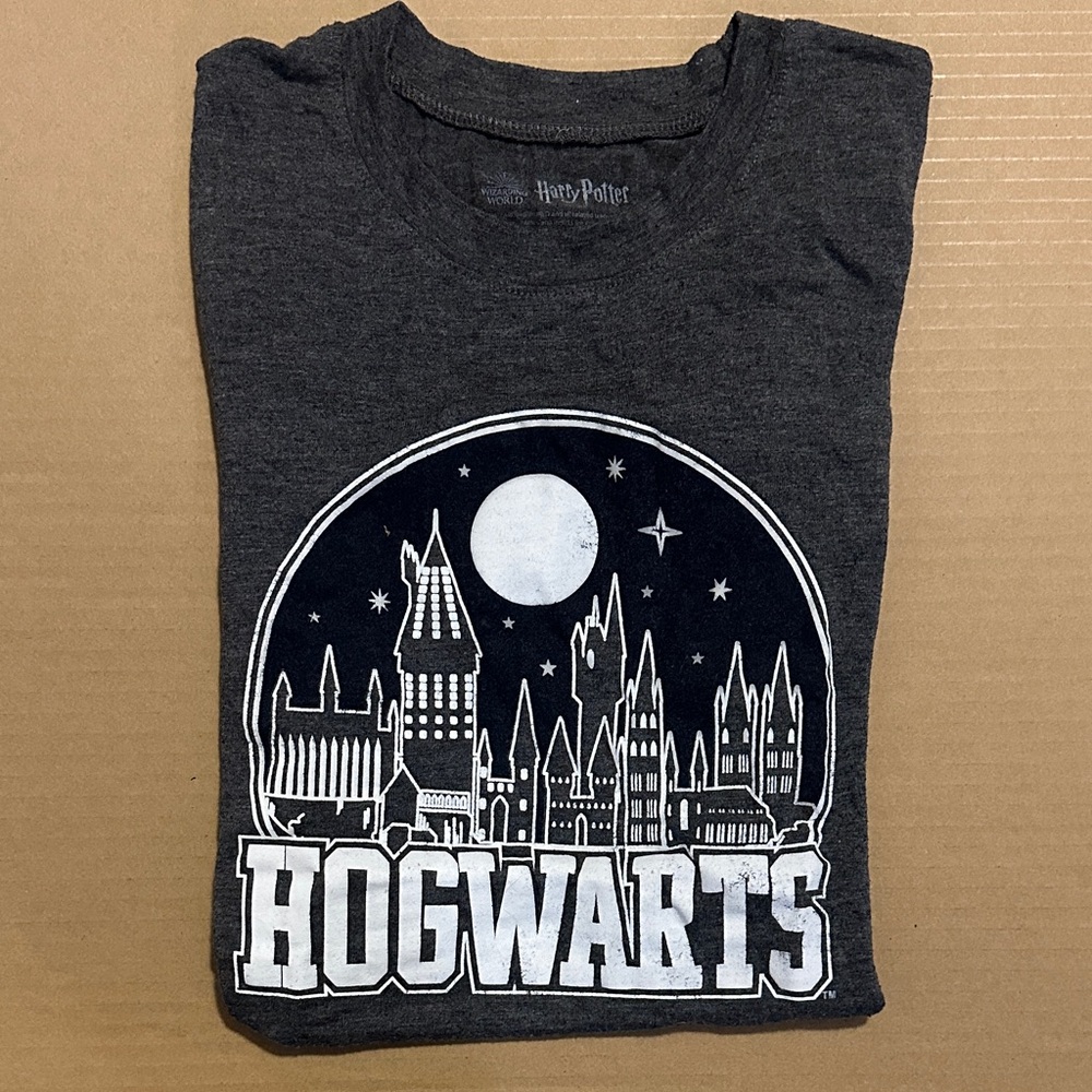Warner Bros. Hogwarts T